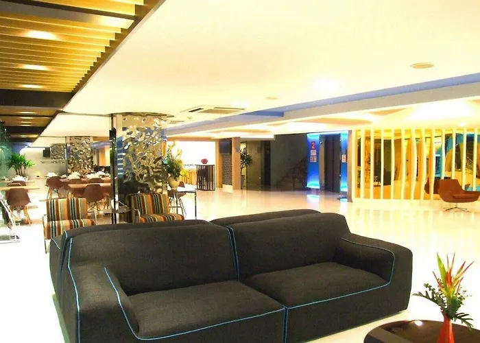 Grand Tower Sathorn ホテル バンコク都