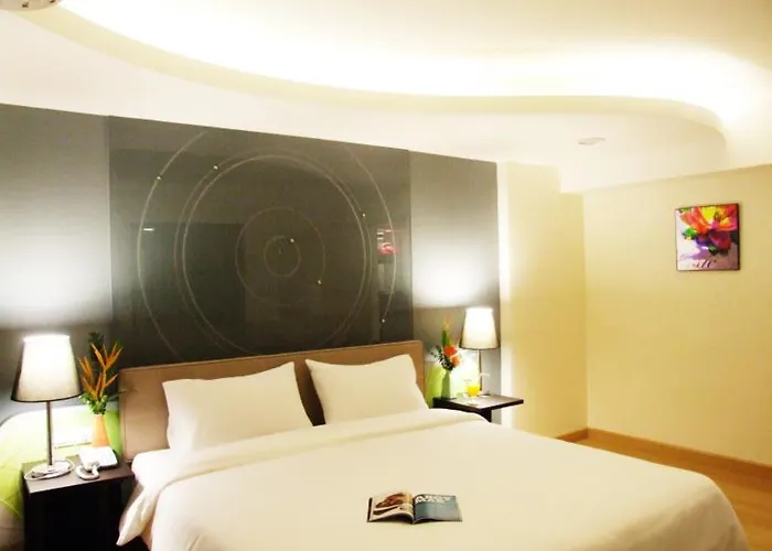 Grand Tower Sathorn 4*
