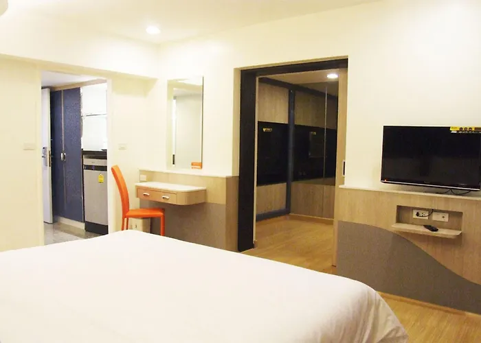 Grand Tower Sathorn 4*