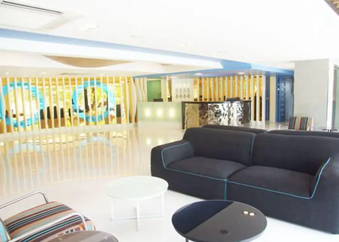 Grand Tower Sathorn Hotel