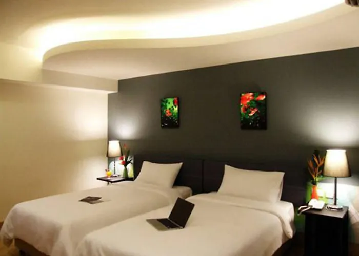 Grand Tower Sathorn 4*